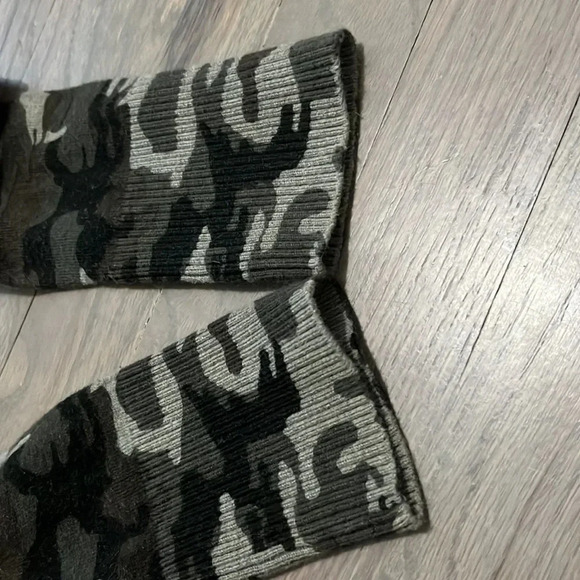 Sanctuary Hooded Camo Cardigan. XS - Picture 6 of 7